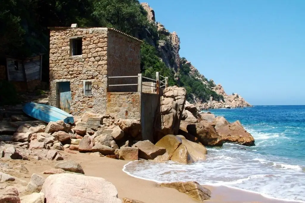 La Plage de Ficajola 8