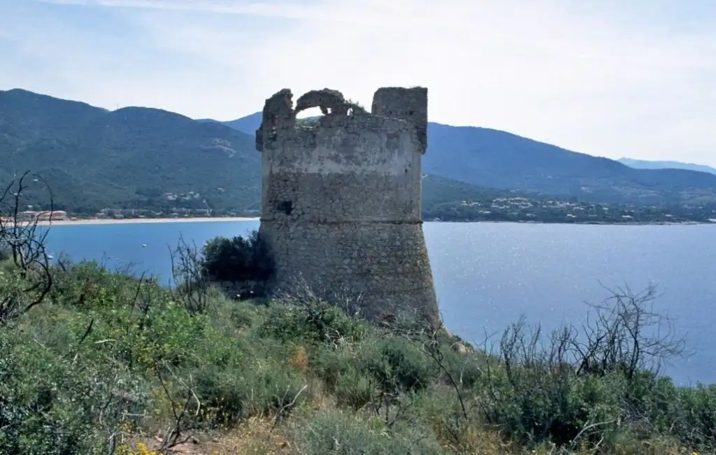 Vue tour au Golfe de Sagone